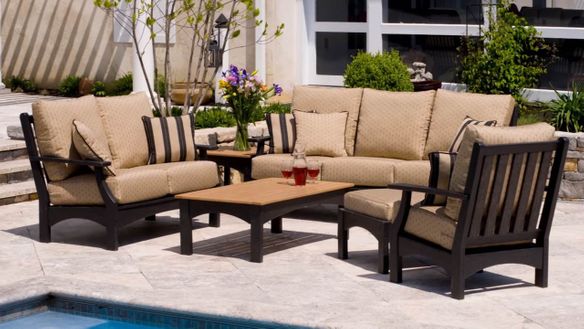 Choosing Patio Furniture that is a Perfect Fit